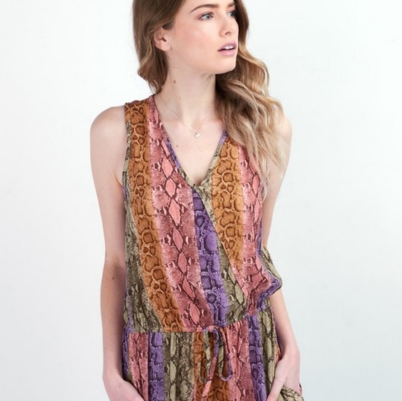 Snakeskin Romper (L) - Picture 3 of 4